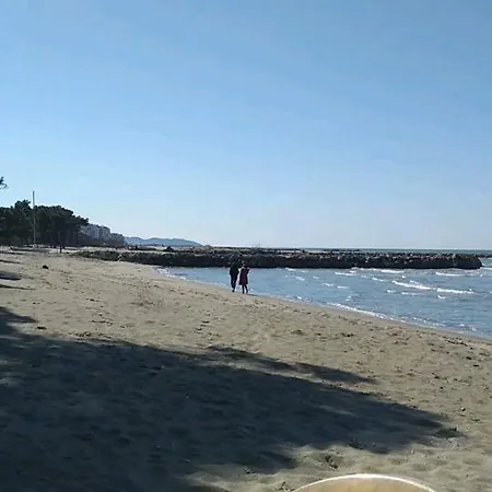 Frederik Qerret شقة *