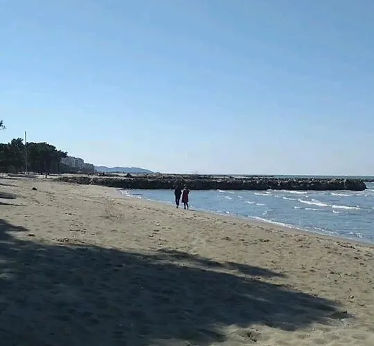 Frederik Qerret Apartmán *